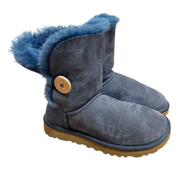 UGG | Bailey Button Mini Boot | Womens US Size 5 - Picture 1 of 4